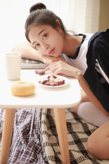 冷若萌